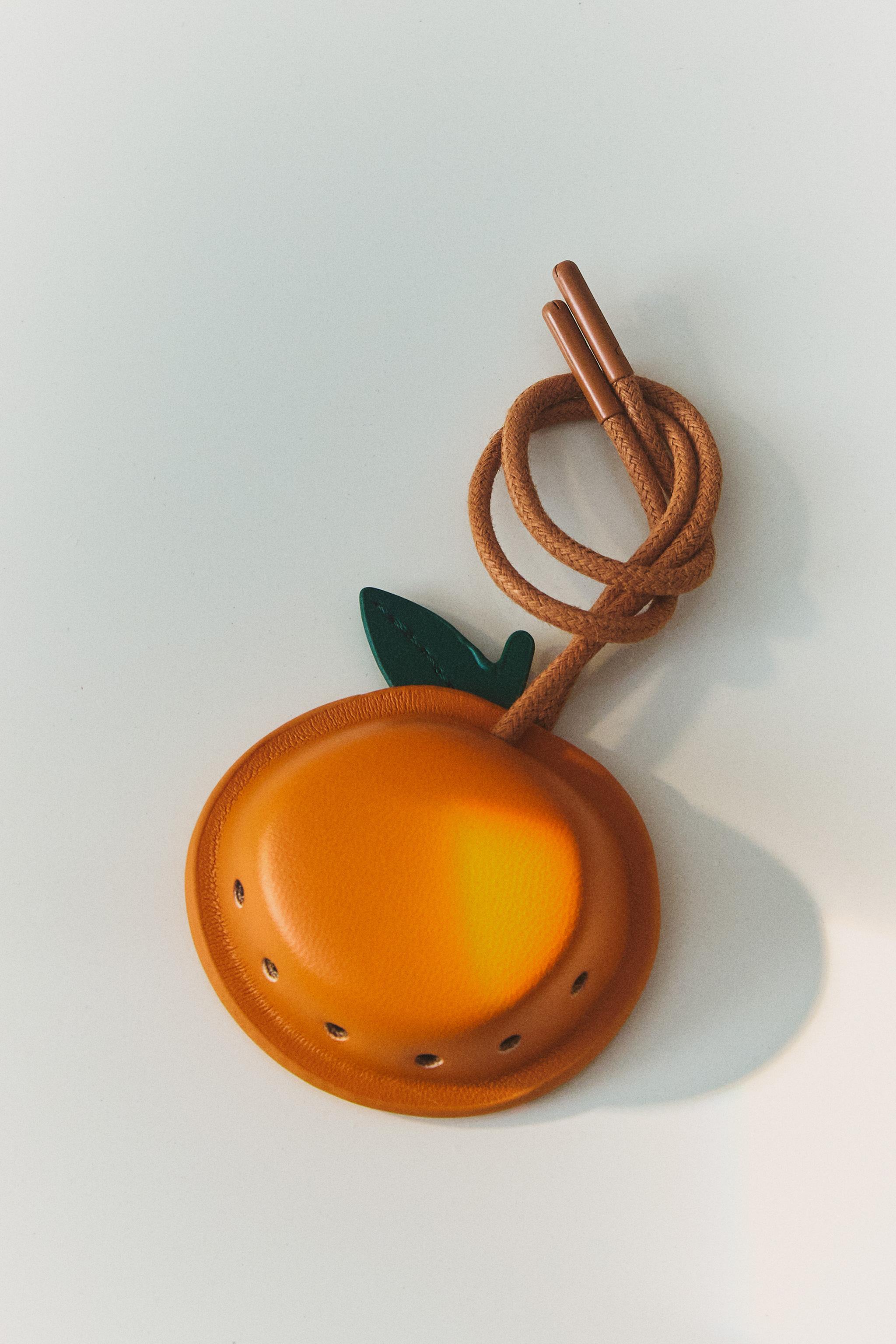 FLEUR DE MANDARINE CAR AND CLOSET AIR FRESHENER